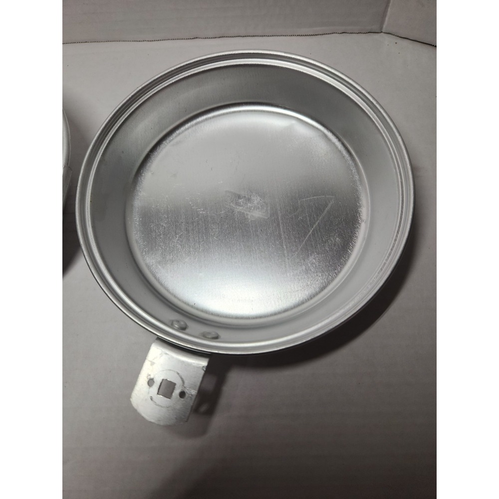 Vintage Coleman Camping Cookware | 5-Piece Aluminum Nesting Mess‎ Kit - Picture 8 of 13